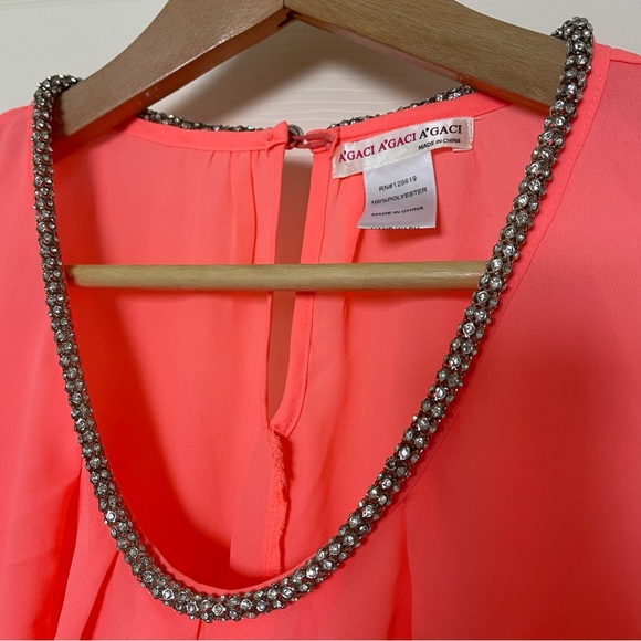 A’gaci Neon Color Sleeveless Blouse w/ Embellished Collar - Picture 2 of 8